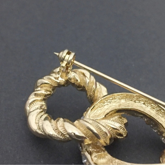 CHRISTIANE DIOR RHINESTONE GOLD TONE BROOCH - Picture 5 of 11